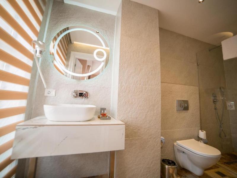 Parkway Inn Hotel & Spa