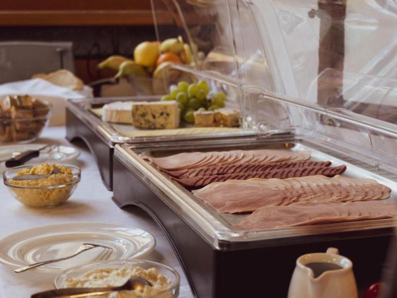 Parkway Inn Hotel & Spa