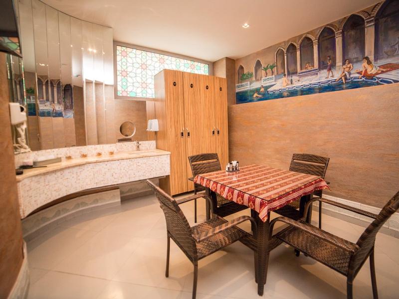 Parkway Inn Hotel & Spa