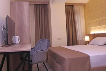 Отель Mandarin Hotel Армения, Ереван, фото 4