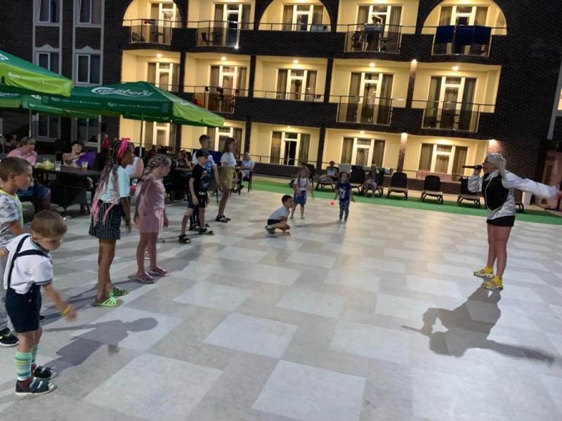 Эмеральдика Family Beach Hotel