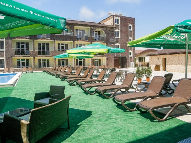 Эмеральдика Family Beach Hotel