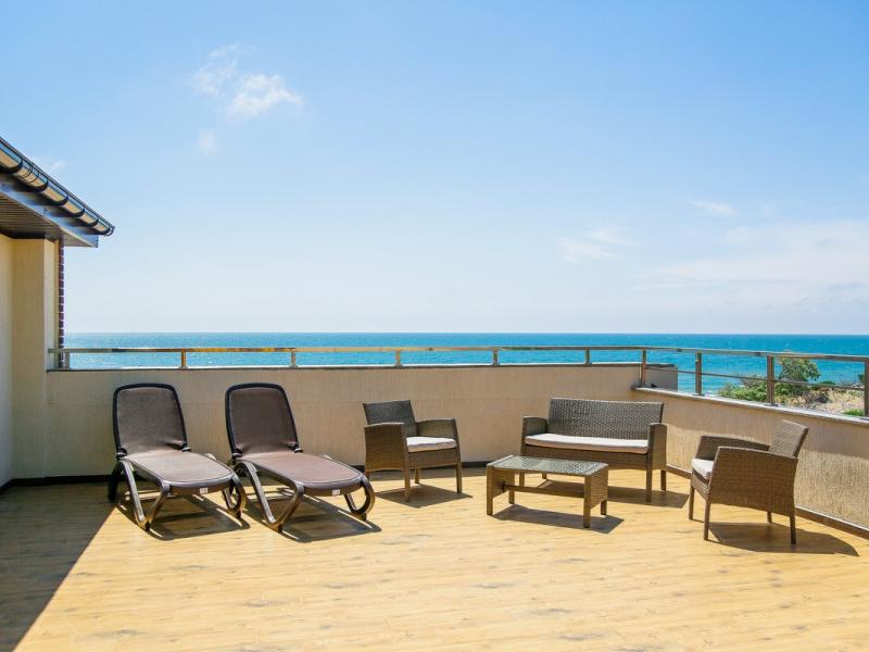 Эмеральдика Family Beach Hotel