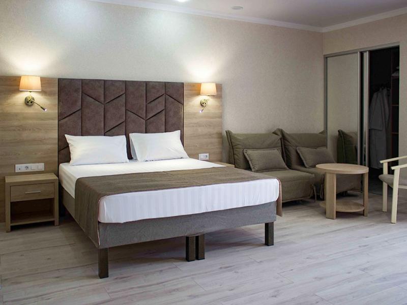 Эмеральдика Family Beach Hotel