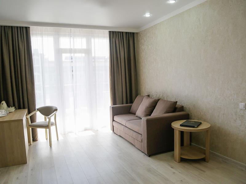 Эмеральдика Family Beach Hotel