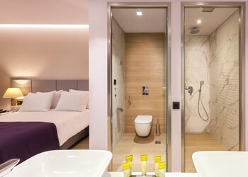 Blue Lagoon City Hotel