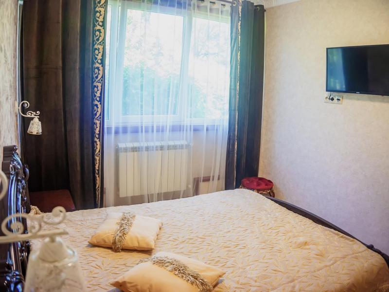 Золотой лотос