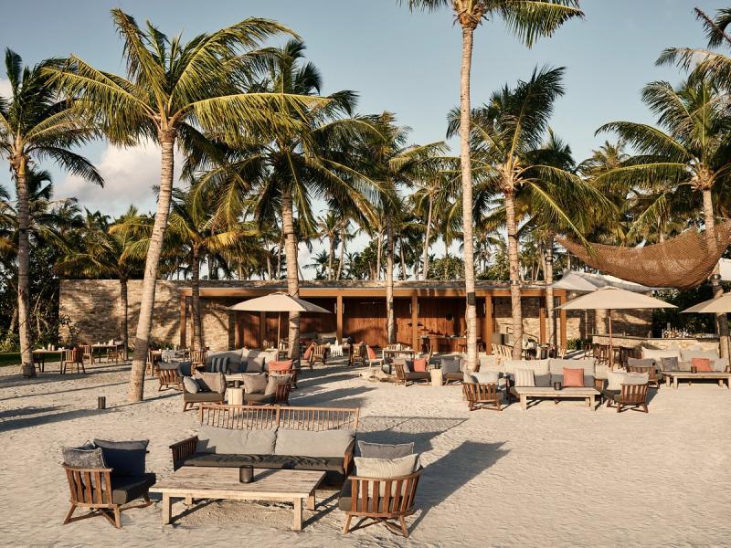 Patina Maldives, Fari Island