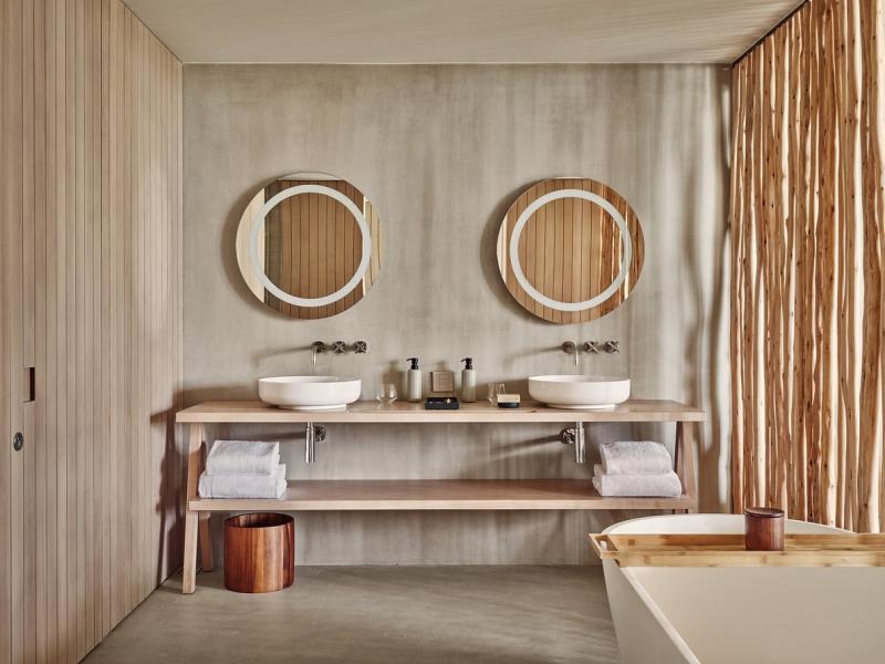 Patina Maldives, Fari Island