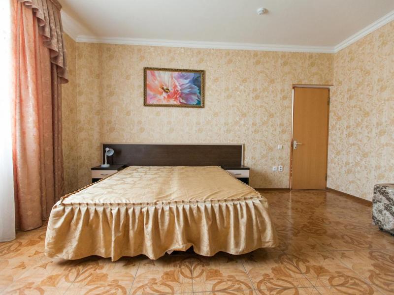 Дельфин Отель (ул. Аллейная)