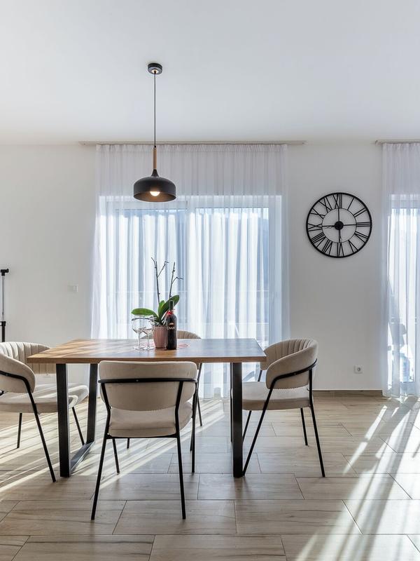 Sunny Side Apartments