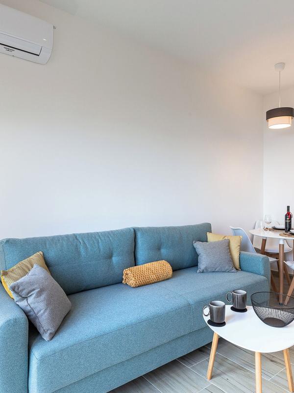 Sunny Side Apartments