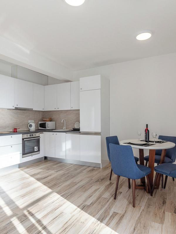 Sunny Side Apartments