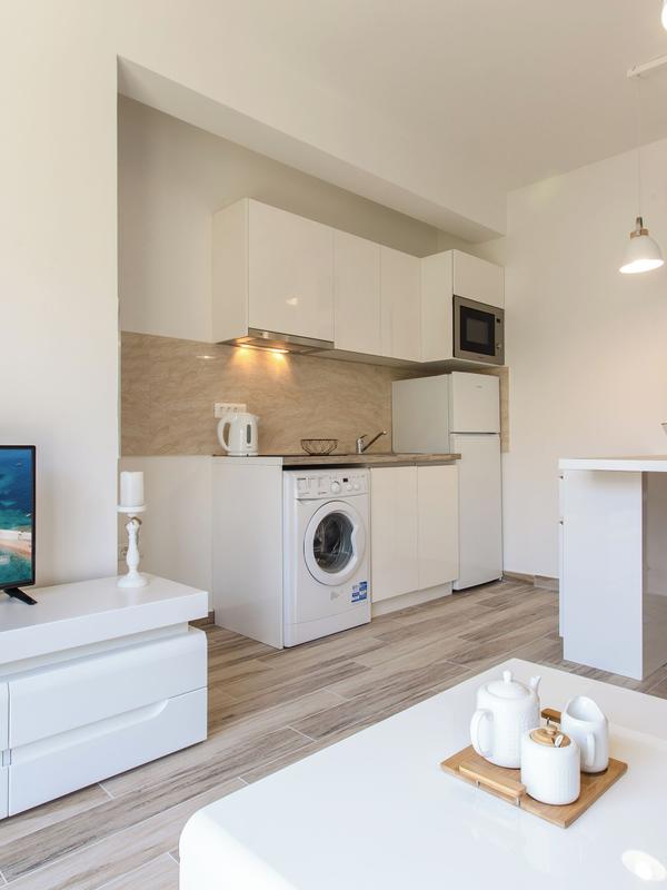 Sunny Side Apartments