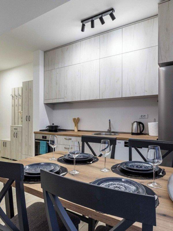 Sunny Side Apartments