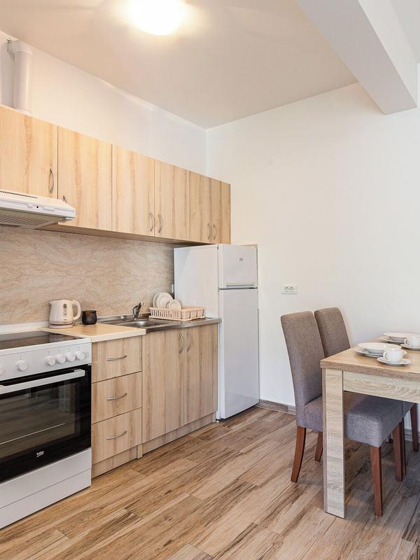 Sunny Side Apartments