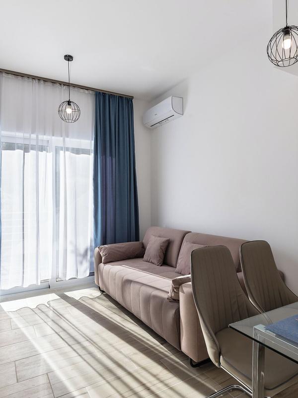 Sunny Side Apartments