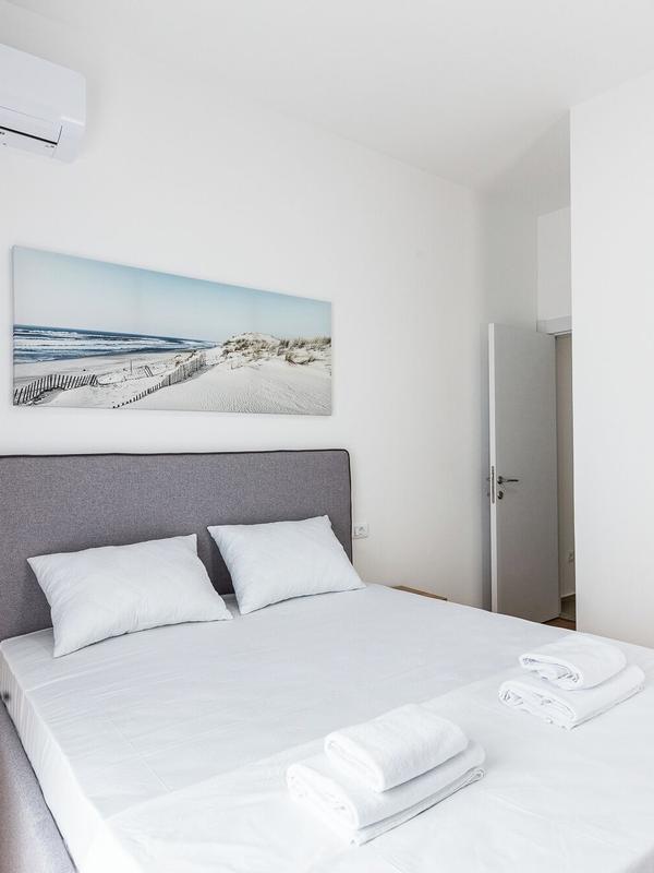 Sunny Side Apartments