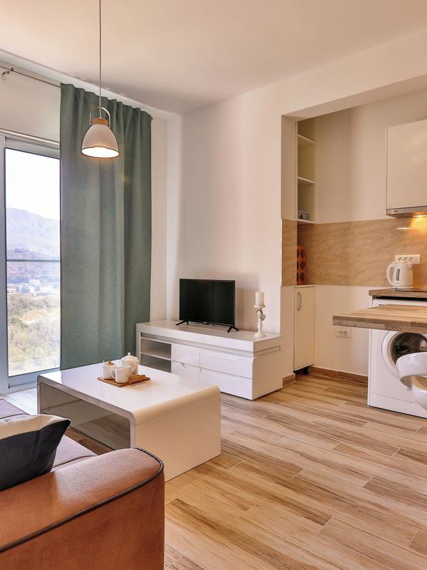 Sunny Side Apartments