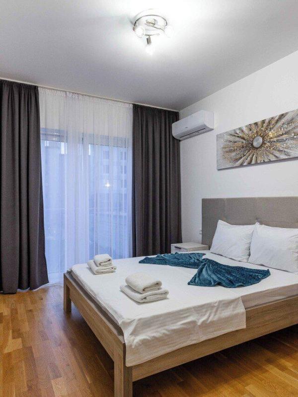 Sunny Side Apartments