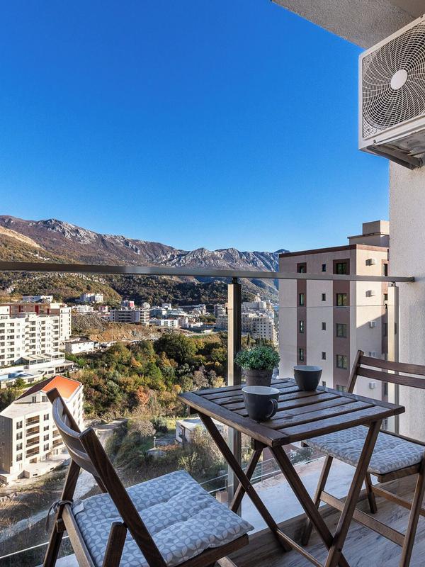 Sunny Side Apartments