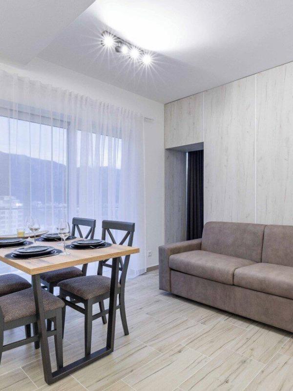 Sunny Side Apartments