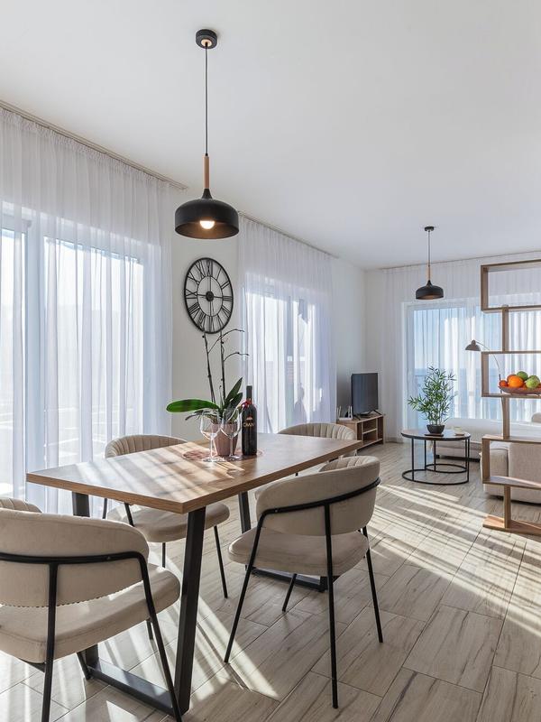 Sunny Side Apartments