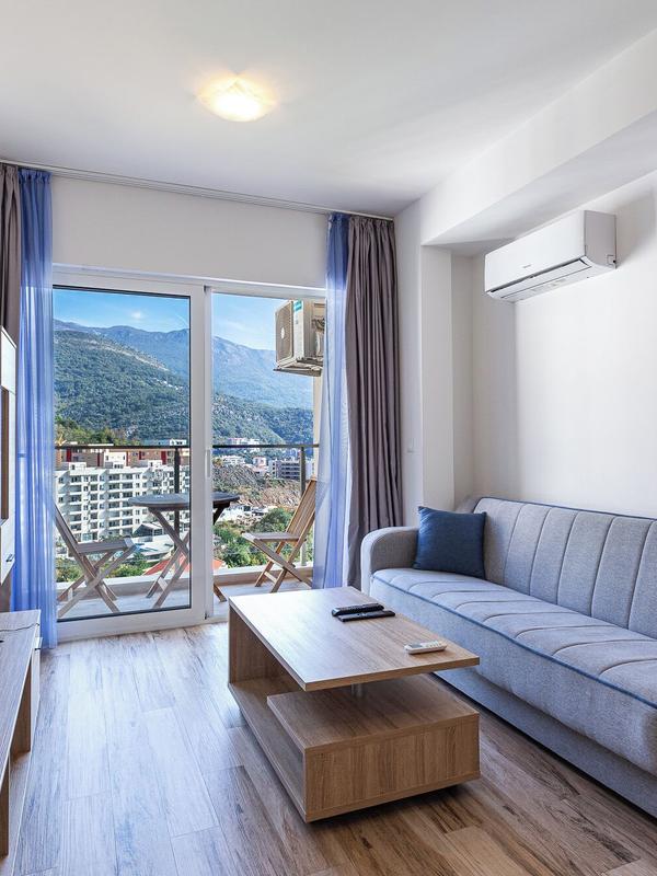 Sunny Side Apartments