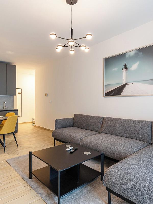 Sunny Side Apartments