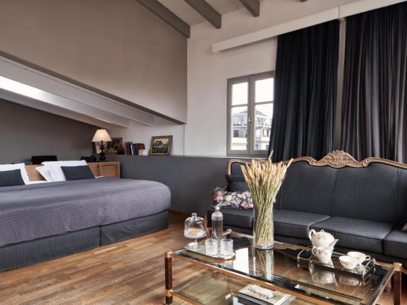 Emporikon Athens Hotel