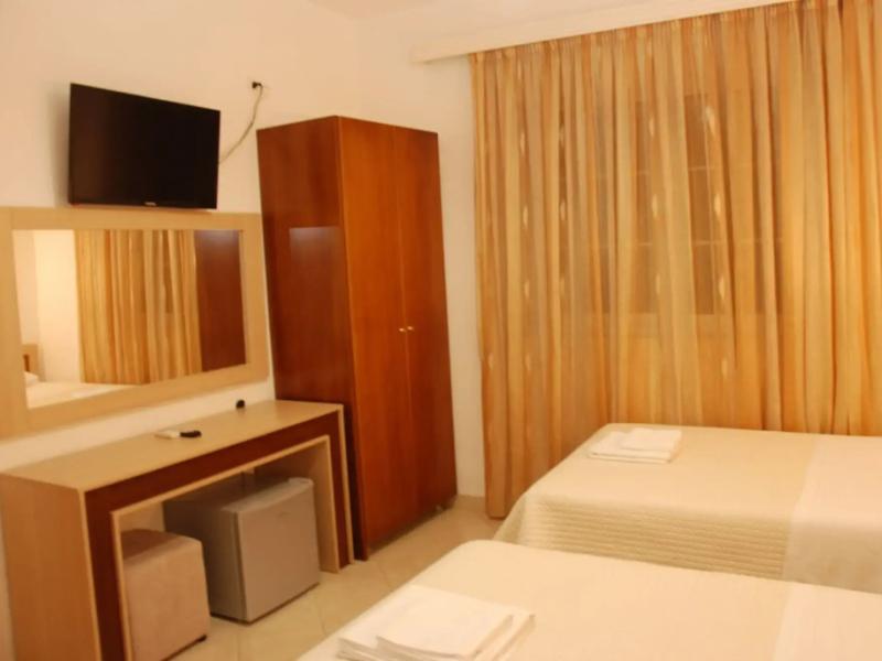 Hotel Mano