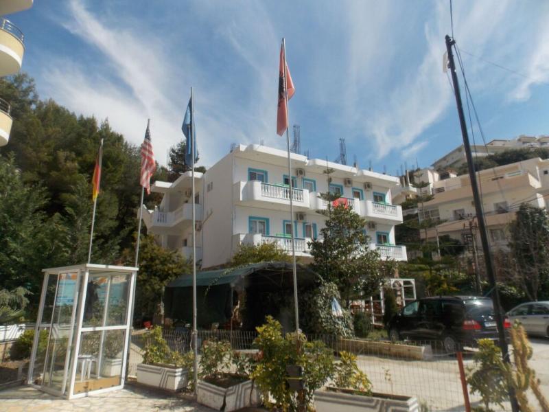 Hotel Rixhi