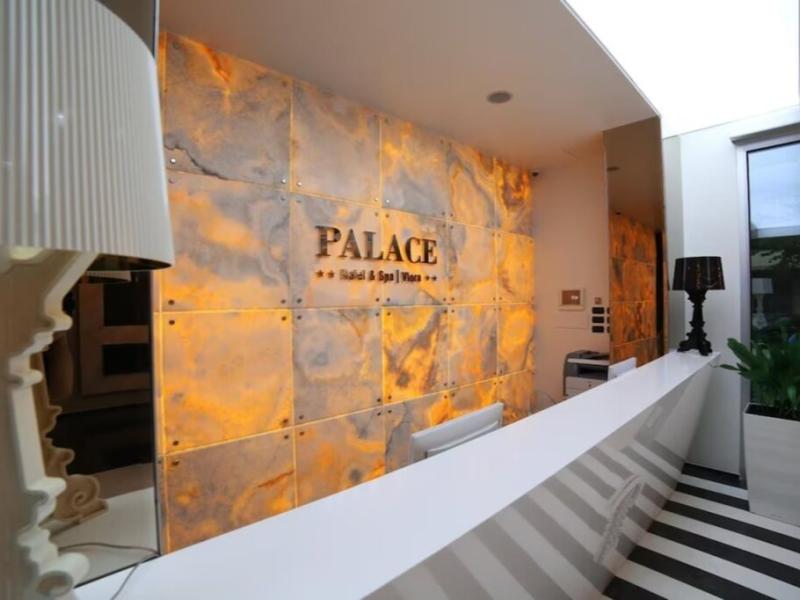 Hotel Palace