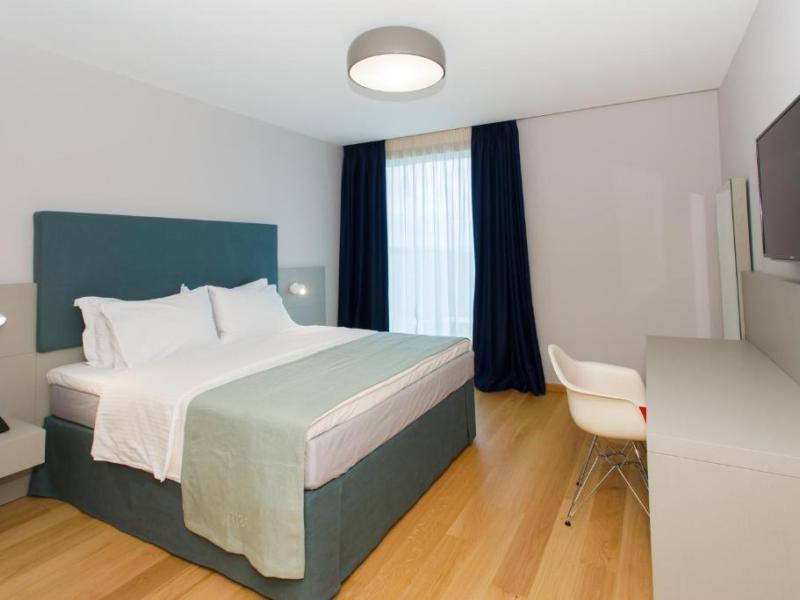 Buze Hotel
