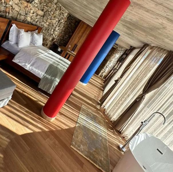 Buze Hotel