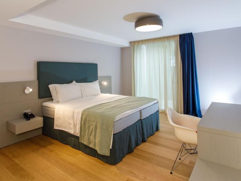Buze Hotel