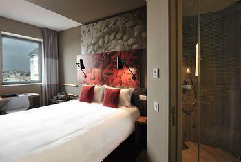 Ibis Casa Voyageurs