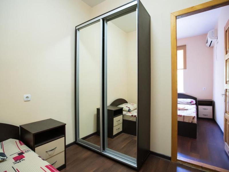 У Александра