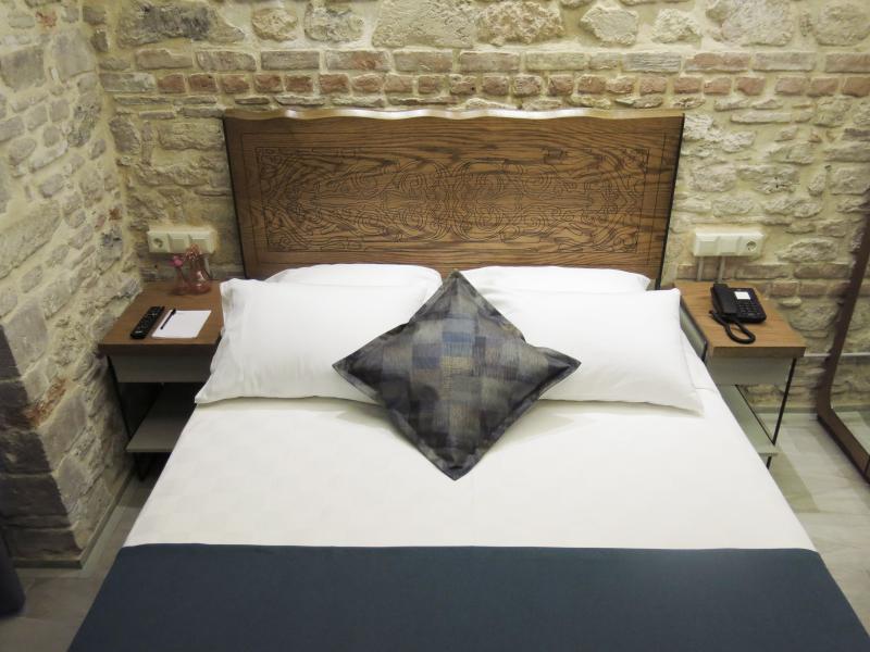 Galatahan Hotel