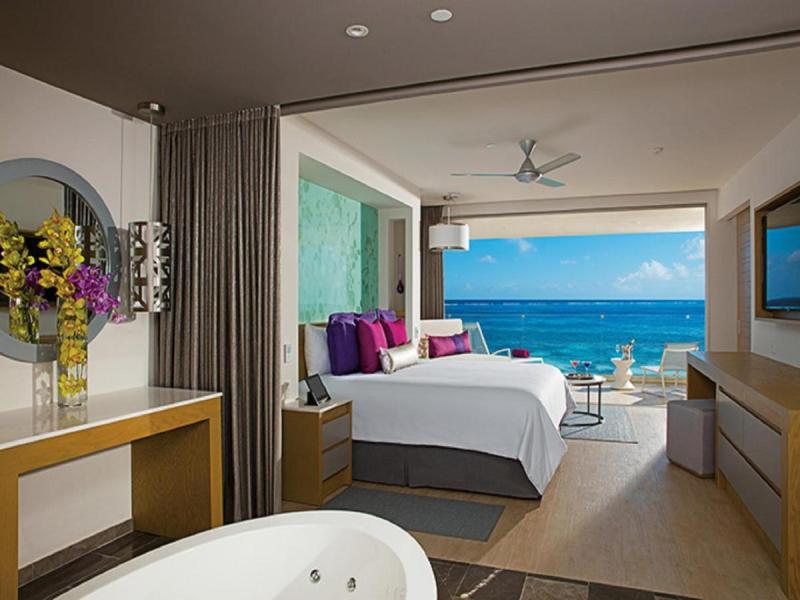 Secrets Riviera Cancun Resort & Spa