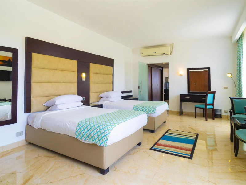 Blend Elphistone Resort