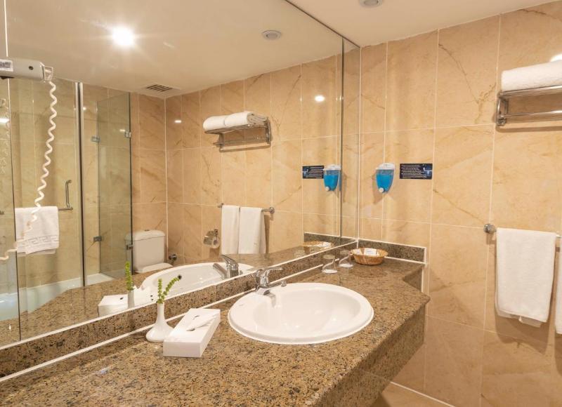 Blend Elphistone Resort