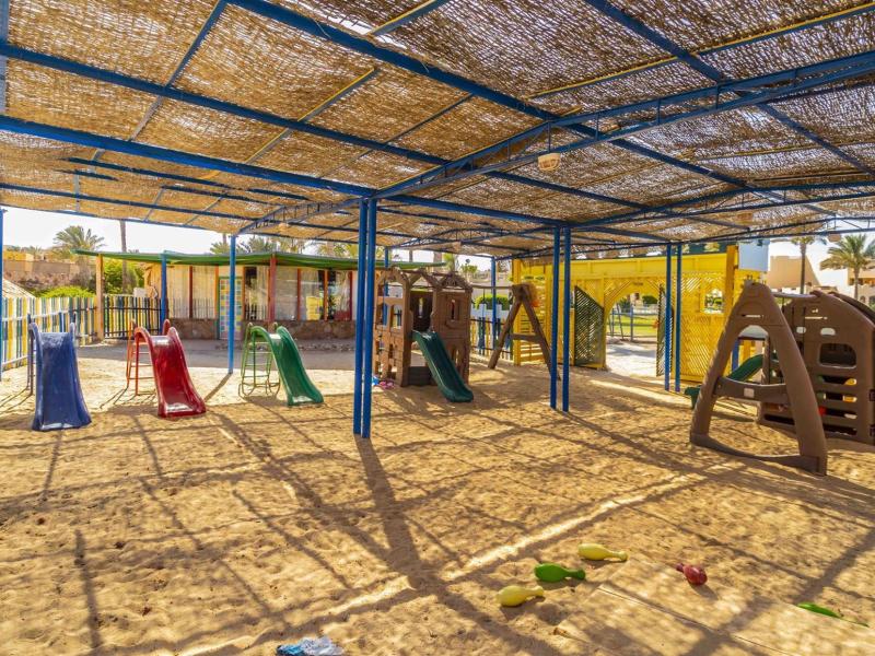 Blend Elphistone Resort