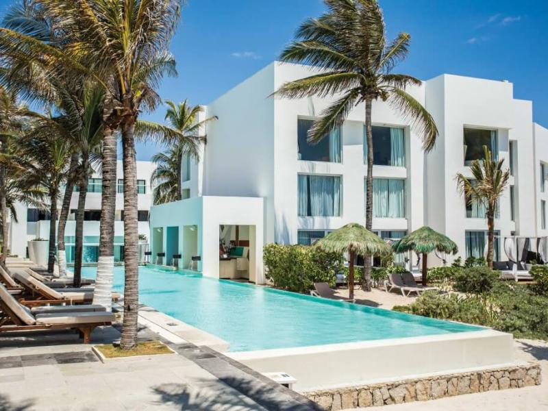 Sunscape Akumal Beach Resort & Spa