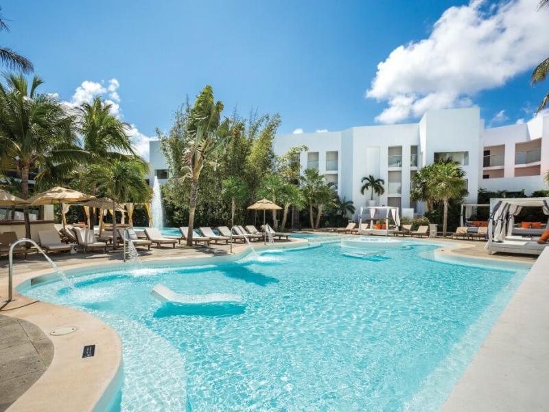 Sunscape Akumal Beach Resort & Spa