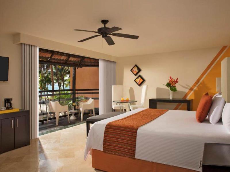 Sunscape Akumal Beach Resort & Spa