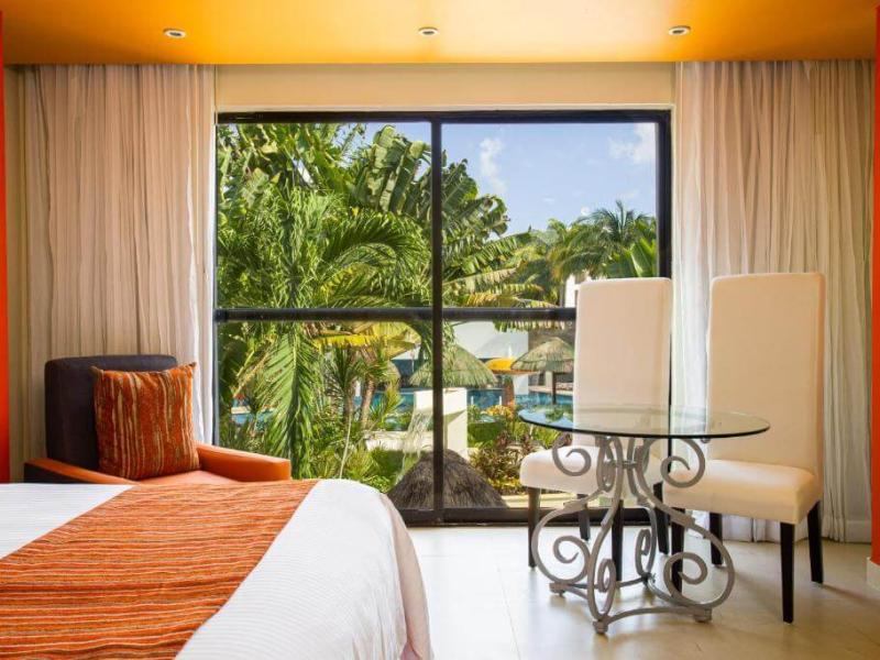 Sunscape Akumal Beach Resort & Spa