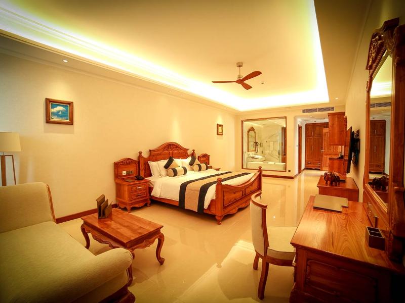 Araliya Beach Resort & Spa