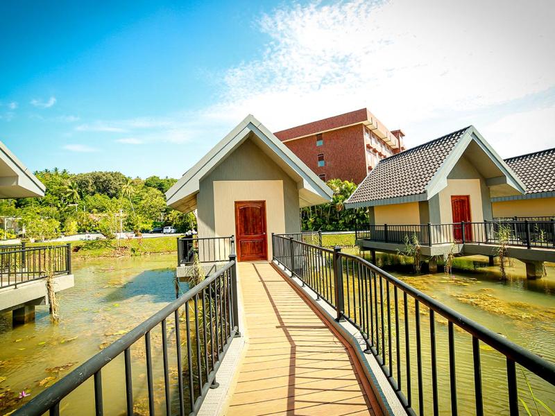 Araliya Beach Resort & Spa