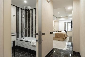 Отель Зазеркалье Россия, Ялта, фото 23